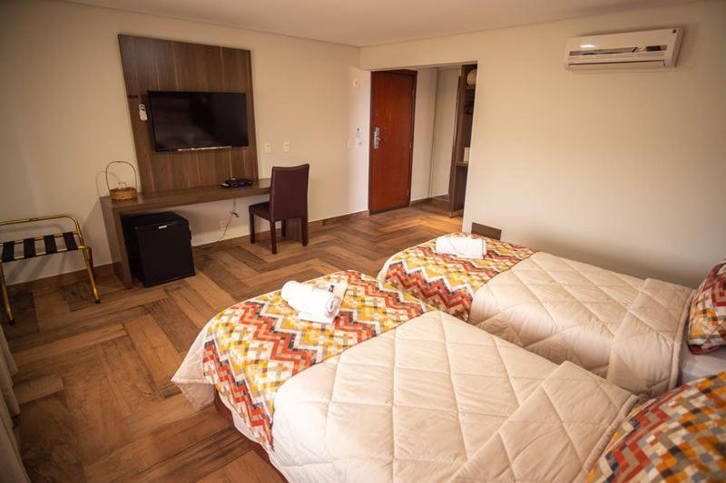 Padom Business Hotel Bragança Paulista Eksteriør bilde
