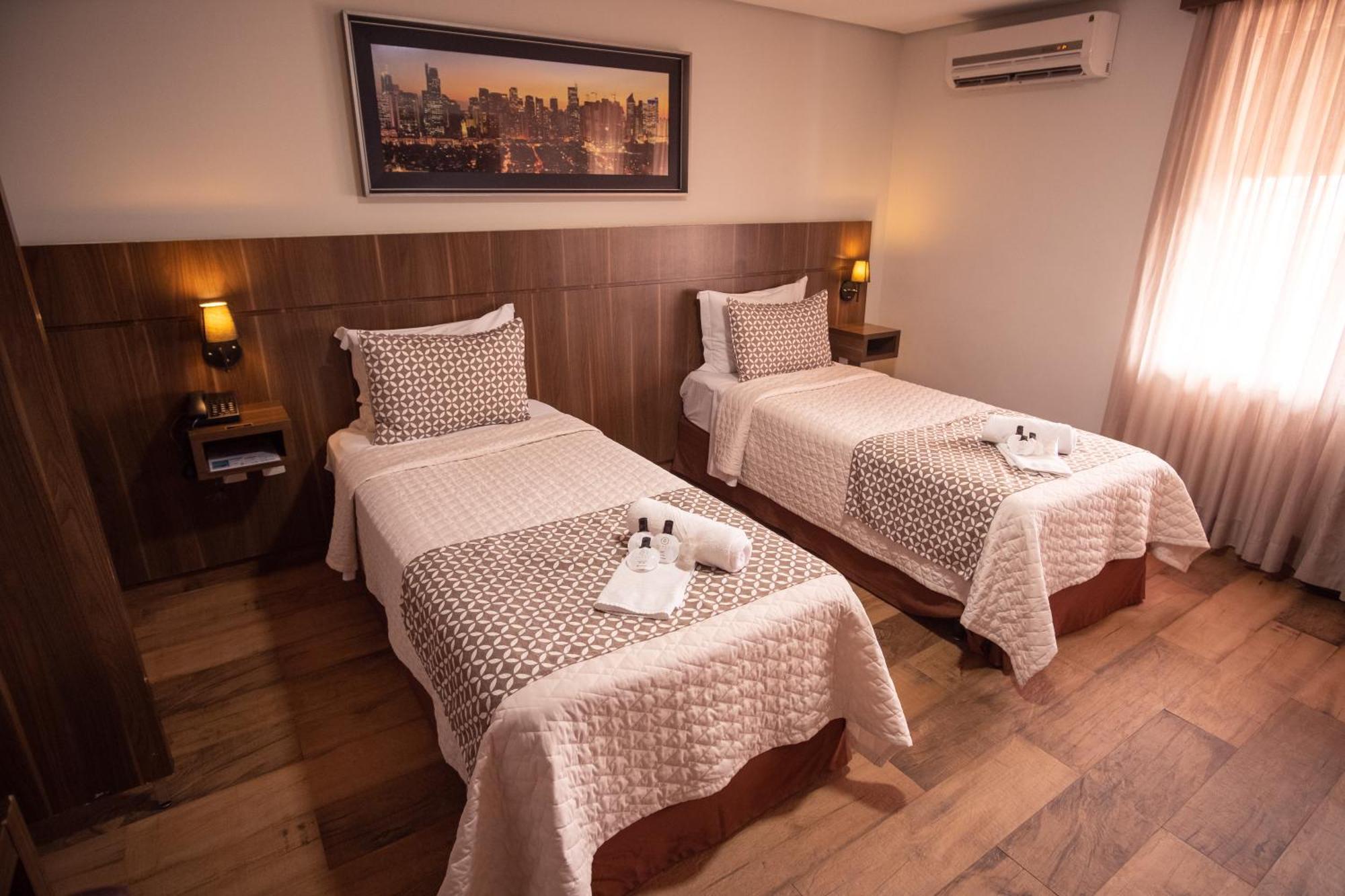 Padom Business Hotel Bragança Paulista Eksteriør bilde