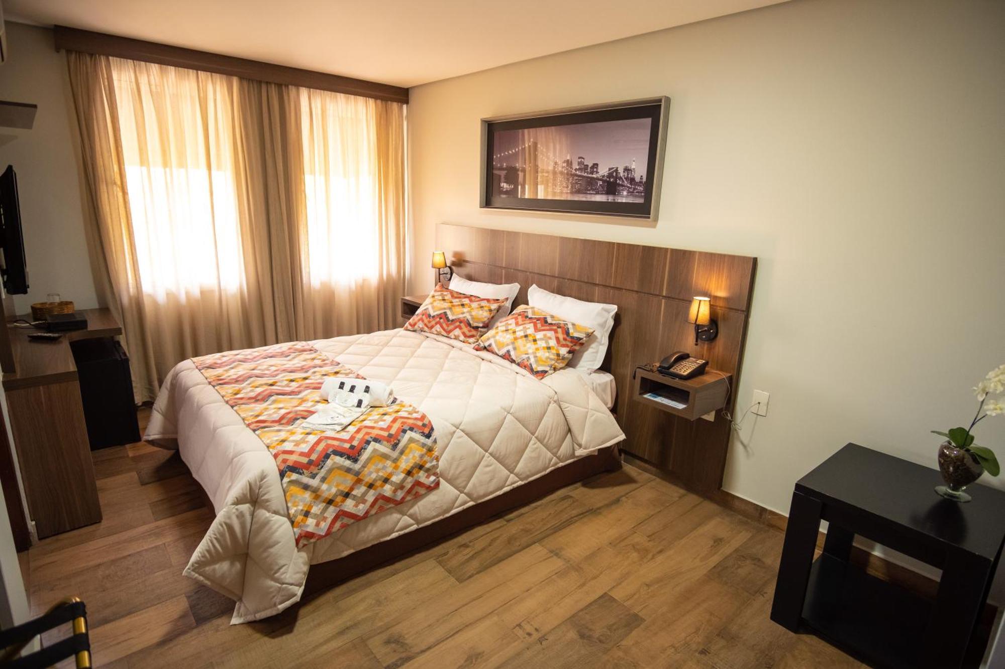 Padom Business Hotel Bragança Paulista Eksteriør bilde