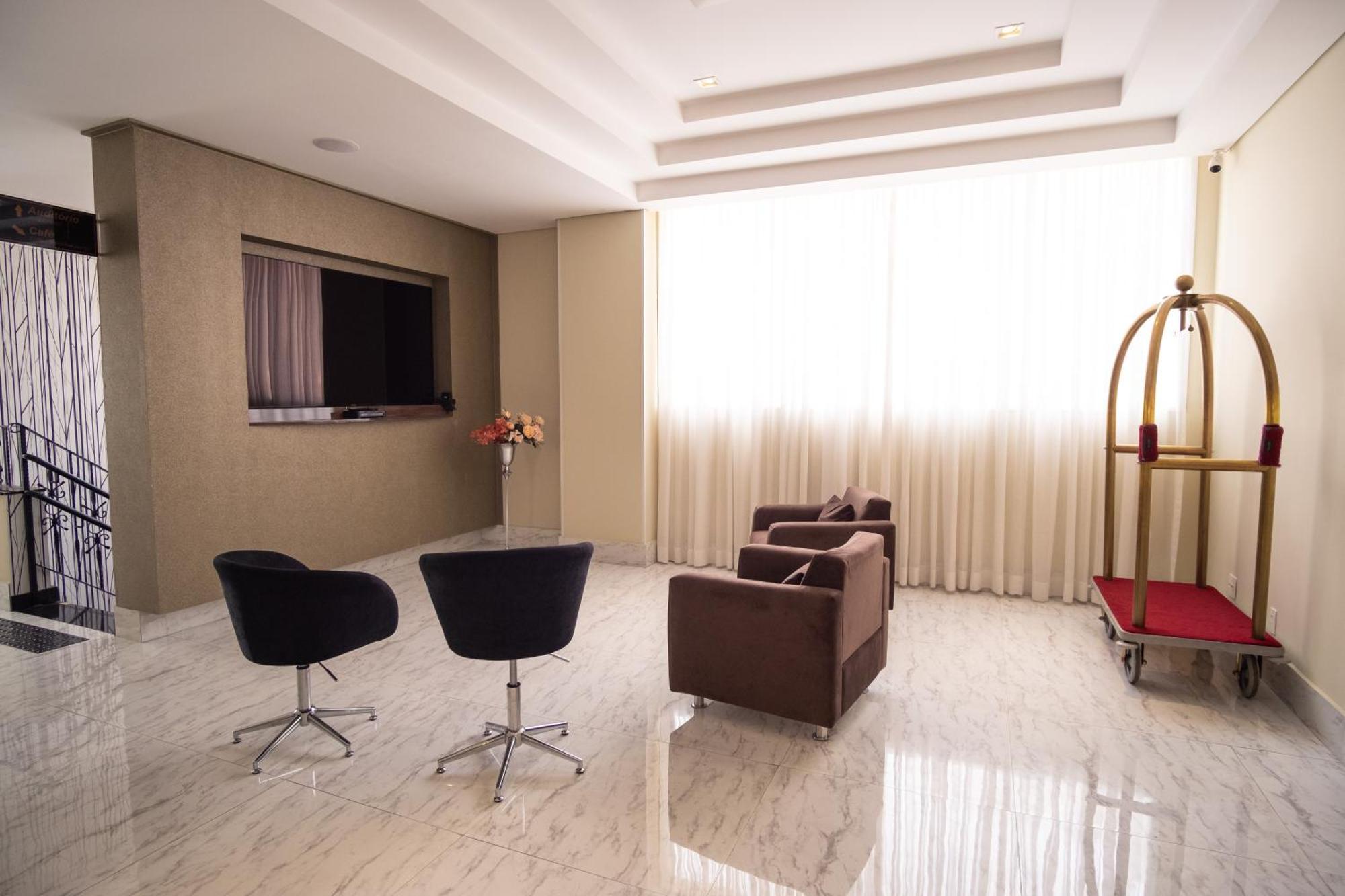 Padom Business Hotel Bragança Paulista Eksteriør bilde