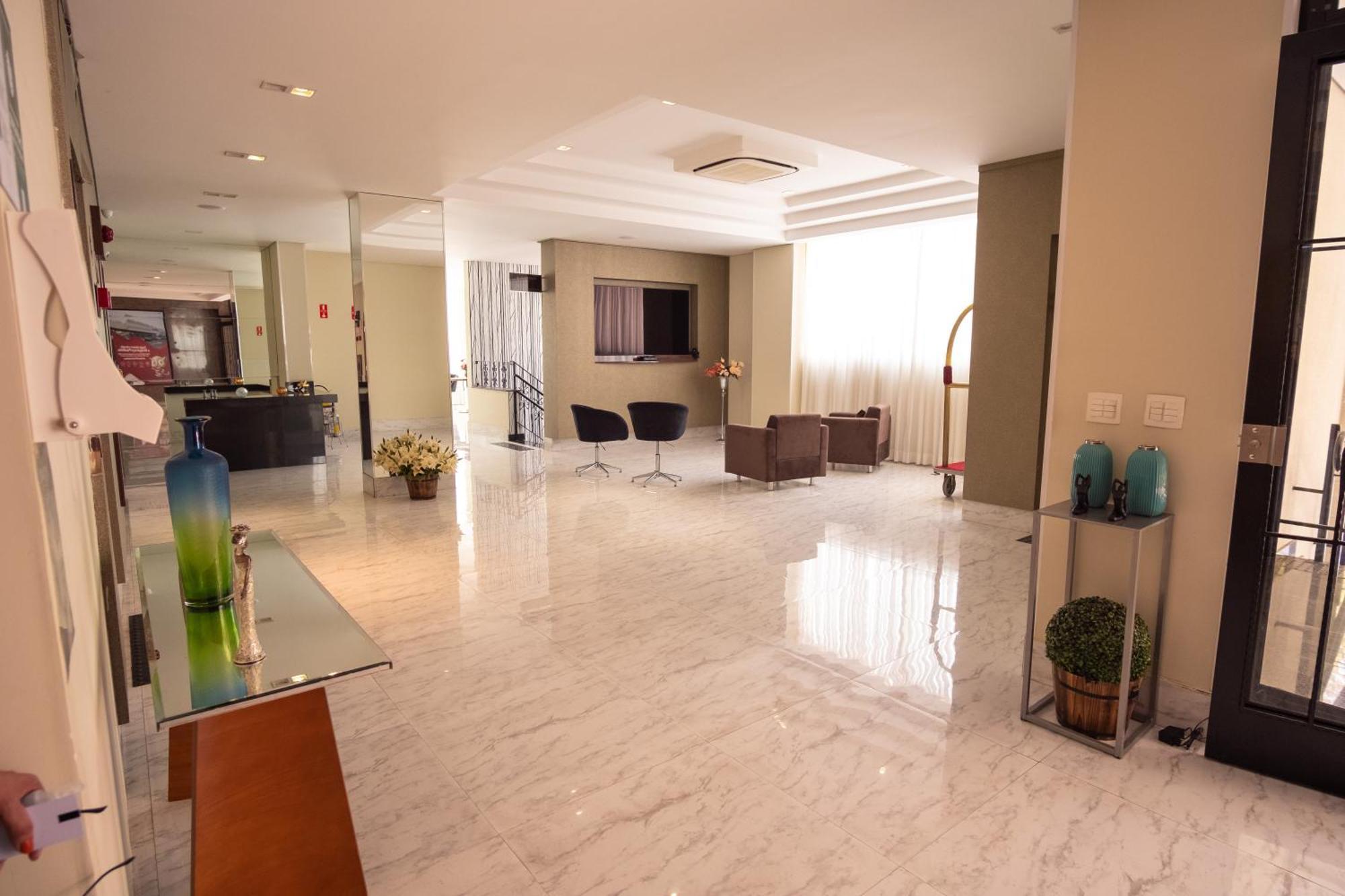 Padom Business Hotel Bragança Paulista Eksteriør bilde