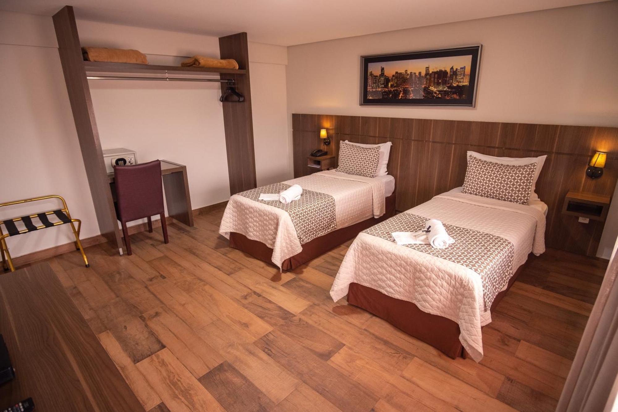 Padom Business Hotel Bragança Paulista Eksteriør bilde