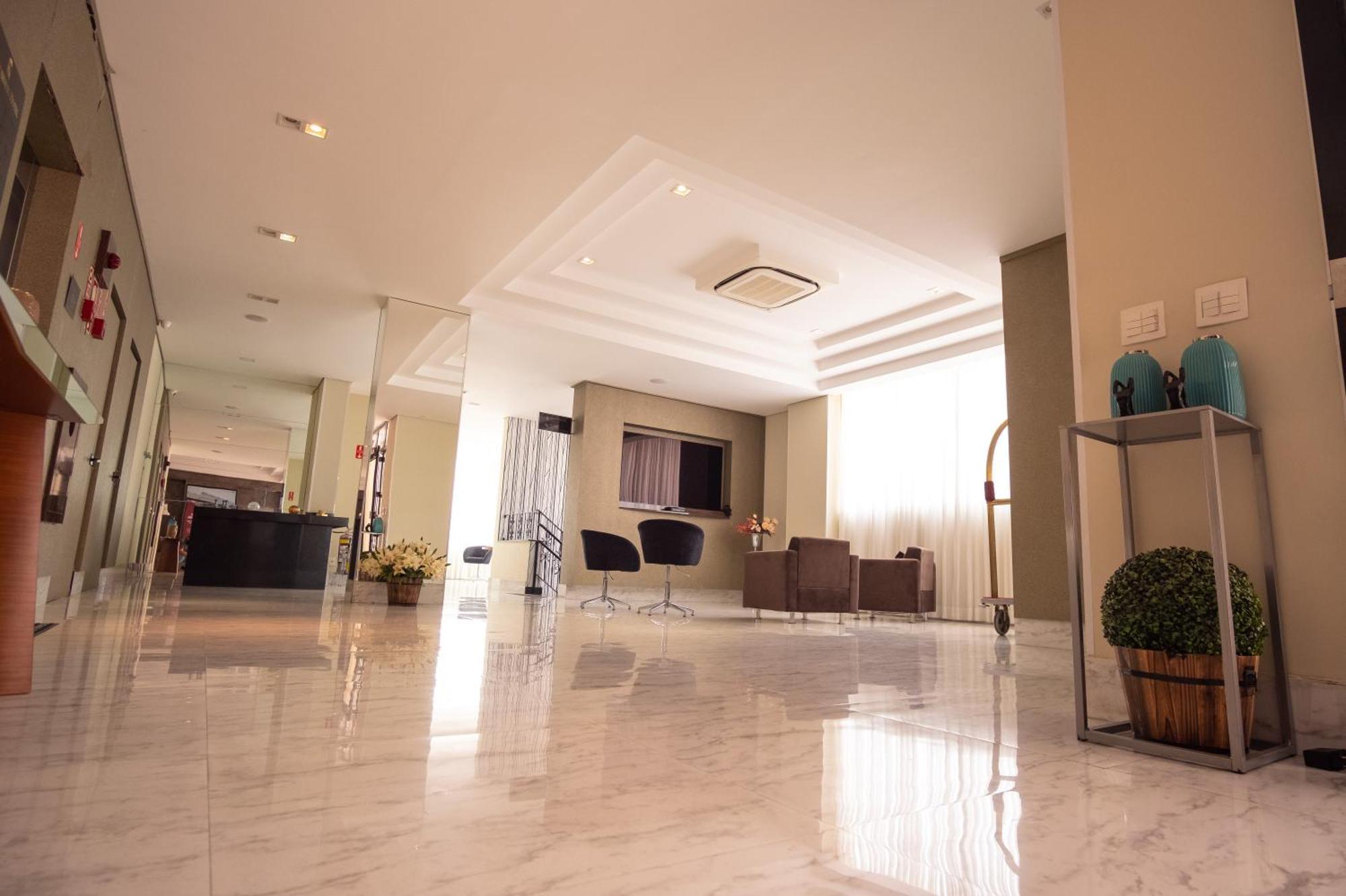 Padom Business Hotel Bragança Paulista Eksteriør bilde