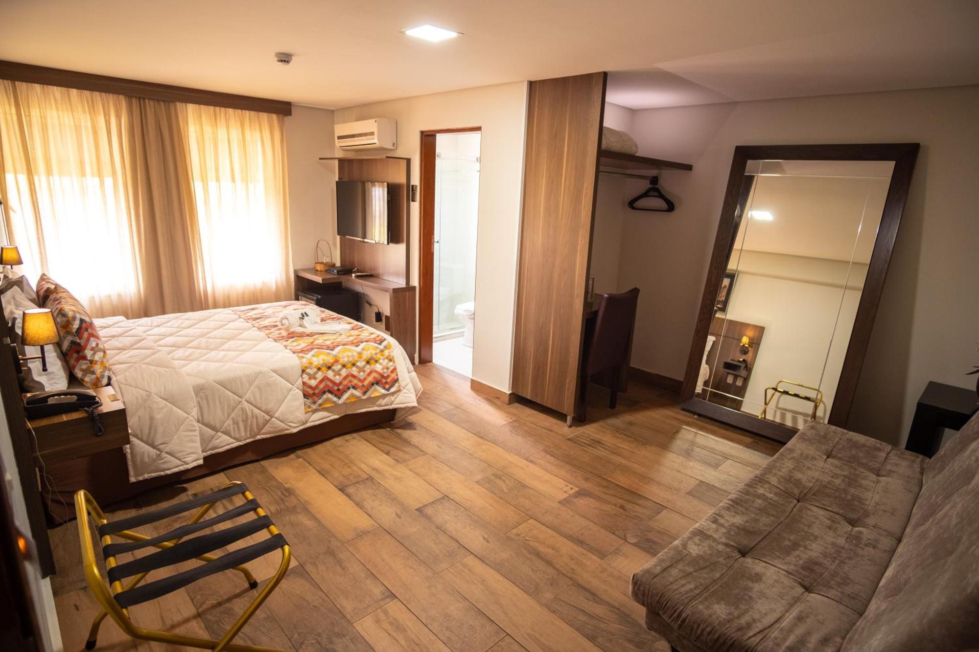 Padom Business Hotel Bragança Paulista Eksteriør bilde