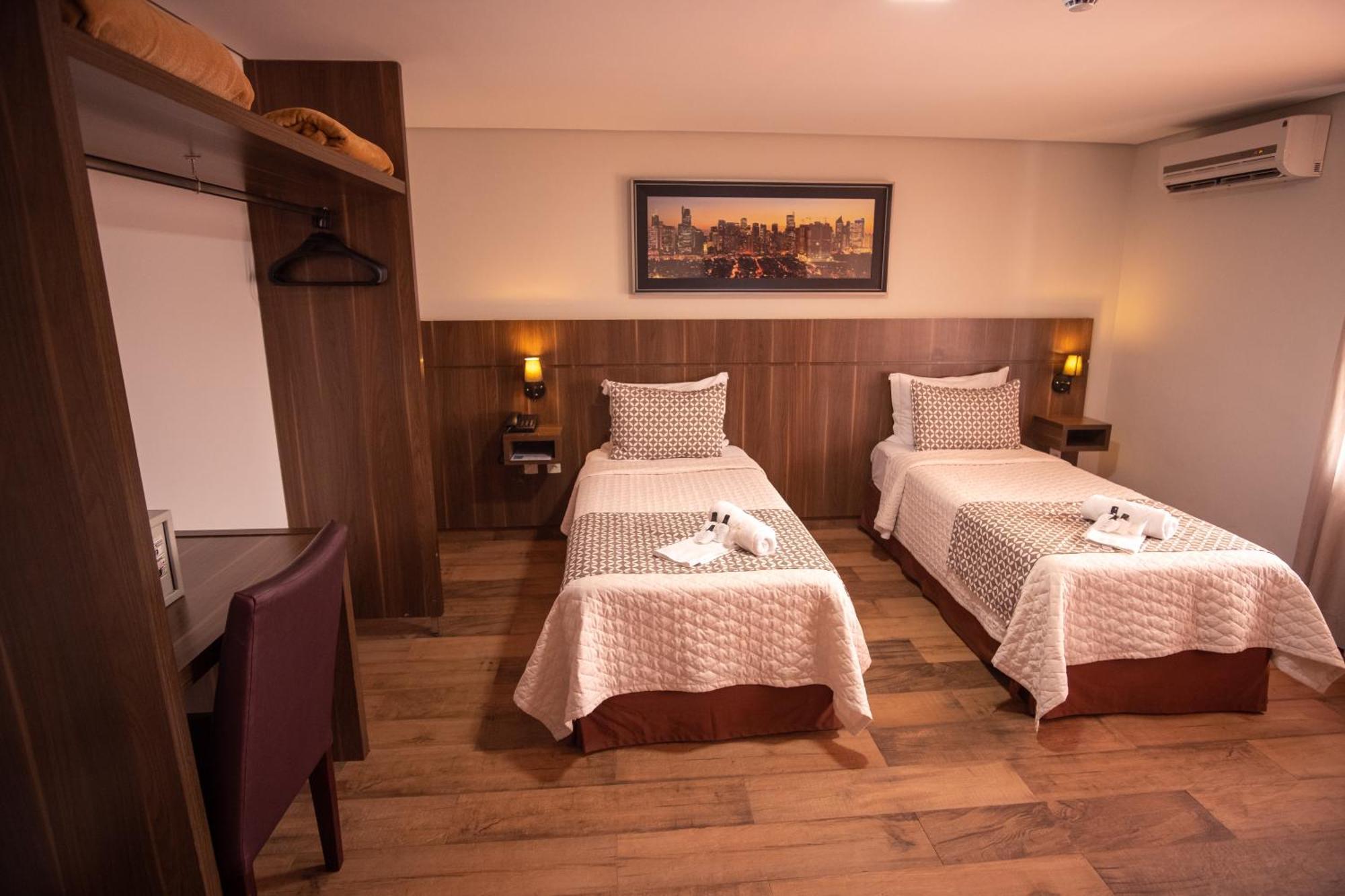 Padom Business Hotel Bragança Paulista Eksteriør bilde
