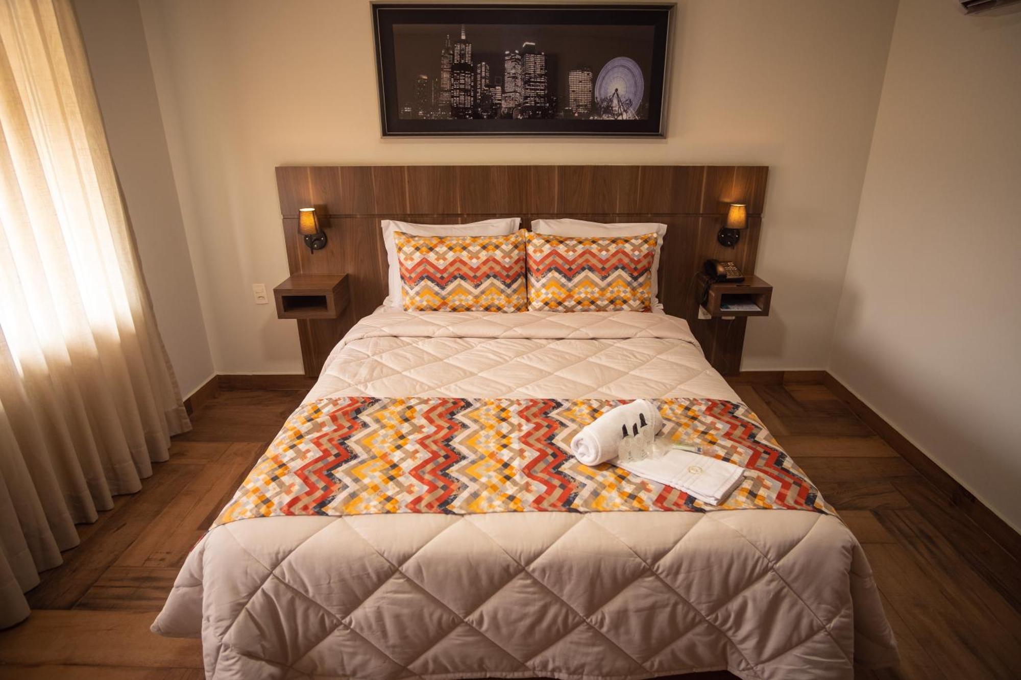 Padom Business Hotel Bragança Paulista Eksteriør bilde