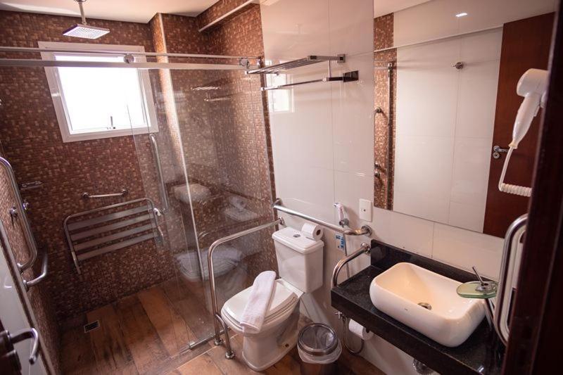 Padom Business Hotel Bragança Paulista Eksteriør bilde