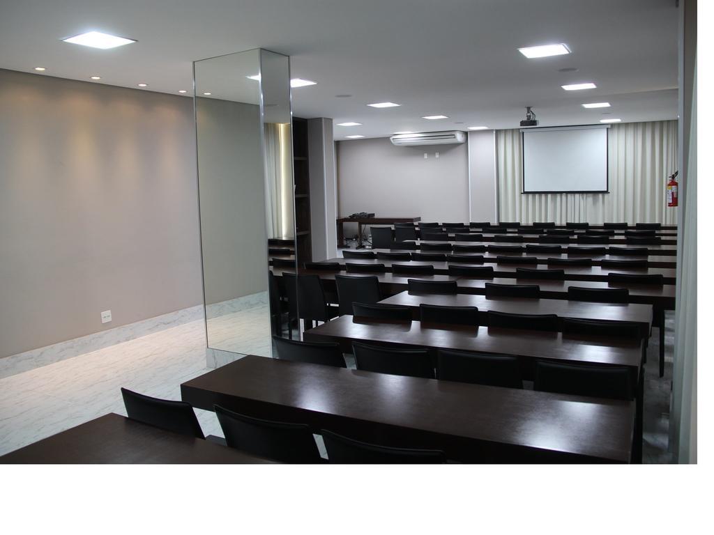 Padom Business Hotel Bragança Paulista Eksteriør bilde