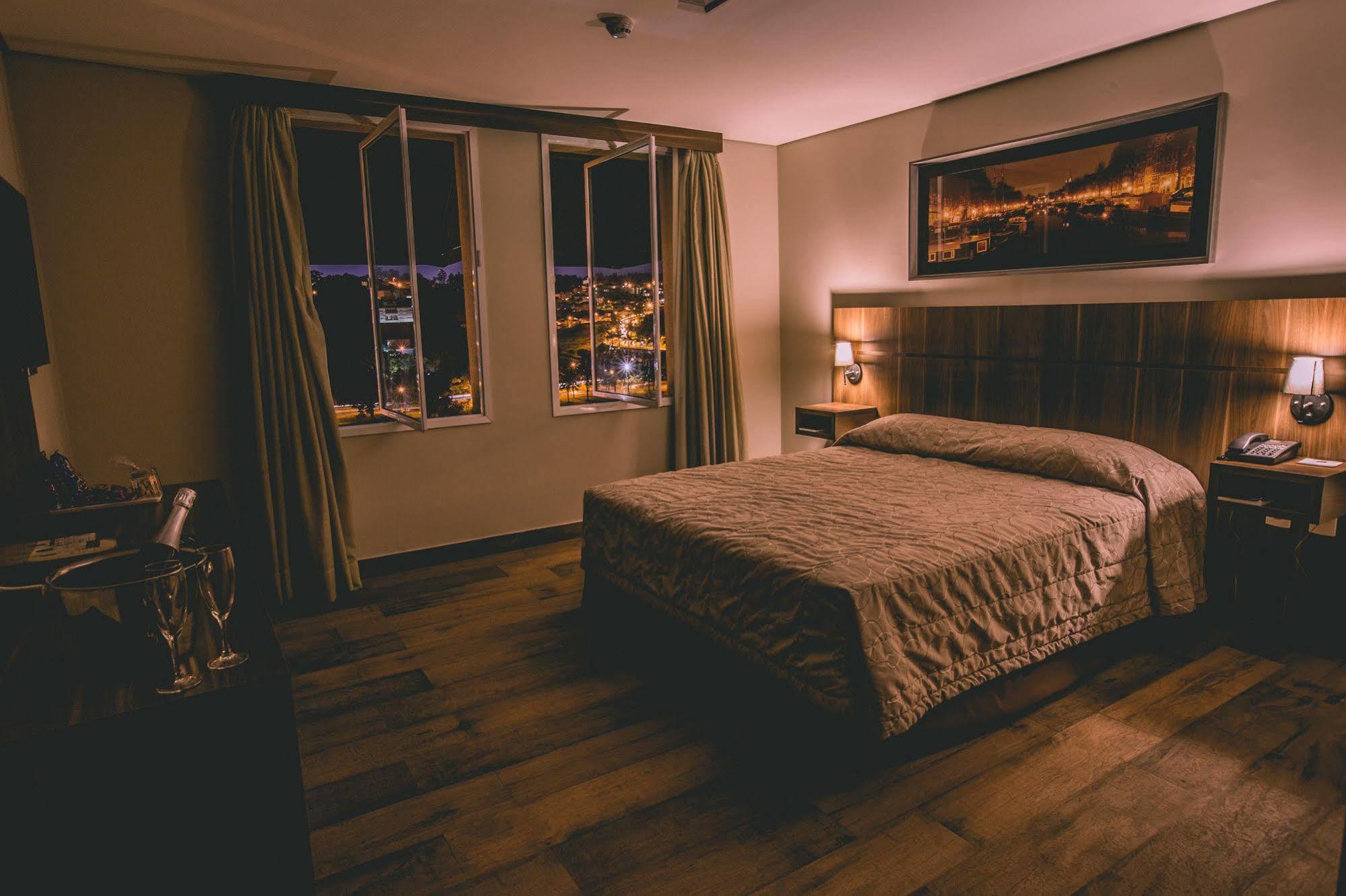 Padom Business Hotel Bragança Paulista Eksteriør bilde
